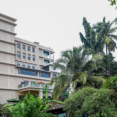 The Avenue Grand Hotel Calangute Buitenkant foto