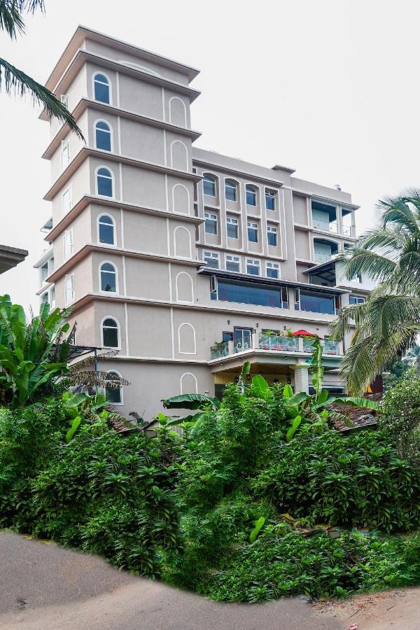 The Avenue Grand Hotel Calangute Buitenkant foto