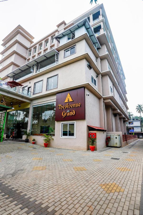The Avenue Grand Hotel Calangute Buitenkant foto