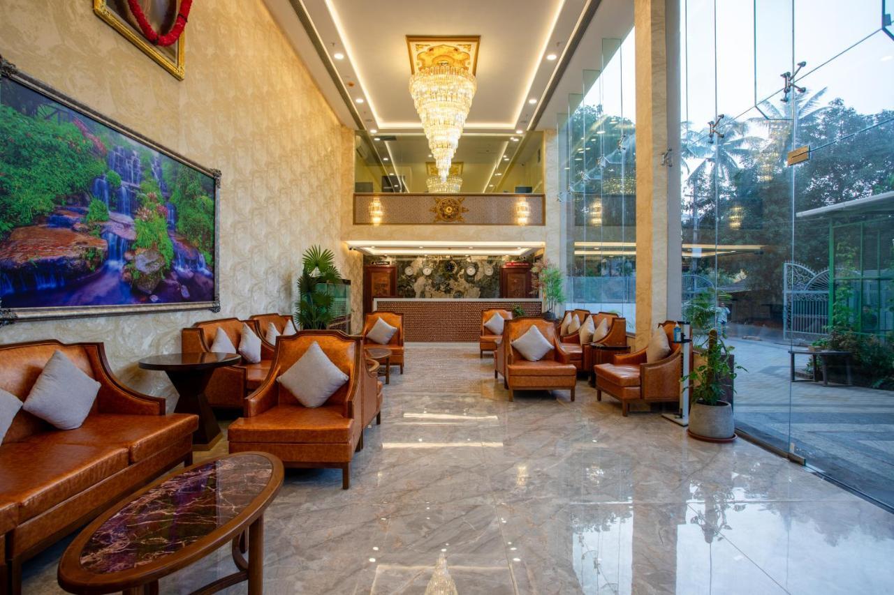 The Avenue Grand Hotel Calangute Buitenkant foto