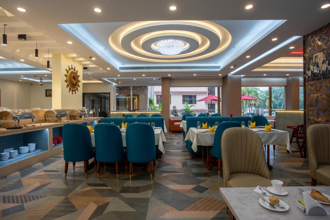 The Avenue Grand Hotel Calangute Buitenkant foto