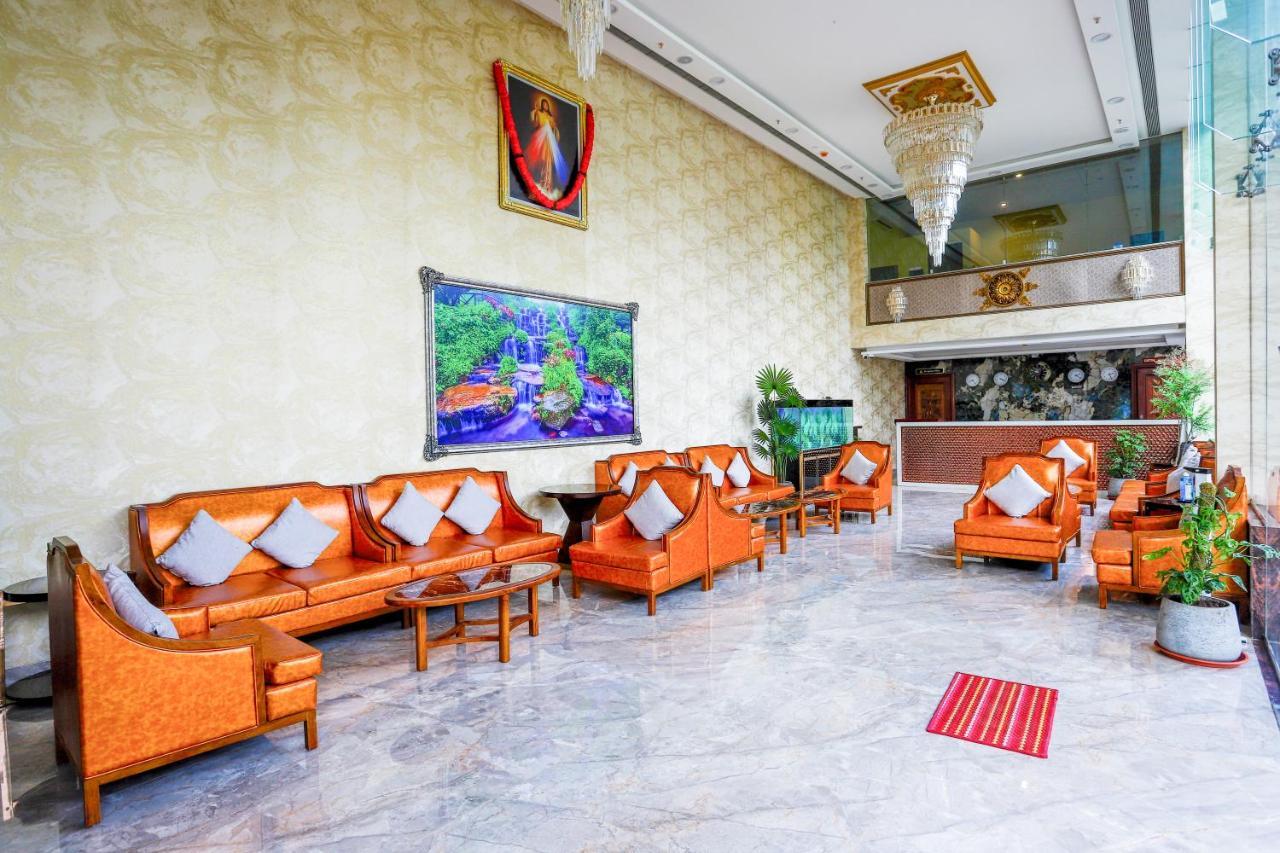 The Avenue Grand Hotel Calangute Buitenkant foto