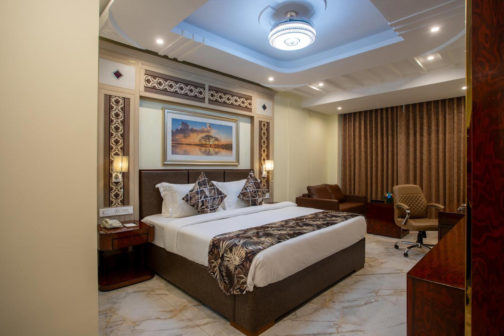 The Avenue Grand Hotel Calangute Buitenkant foto