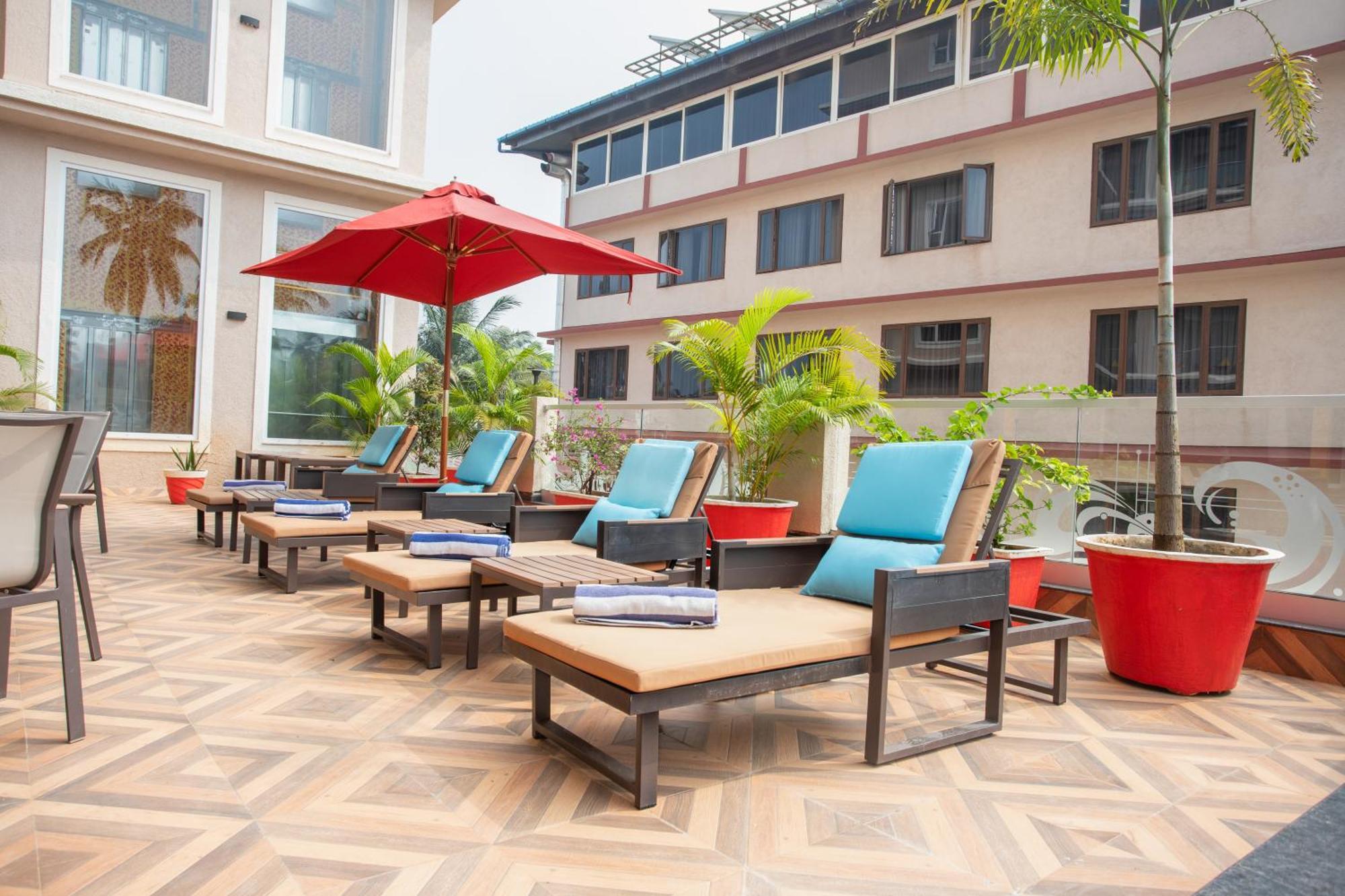 The Avenue Grand Hotel Calangute Buitenkant foto
