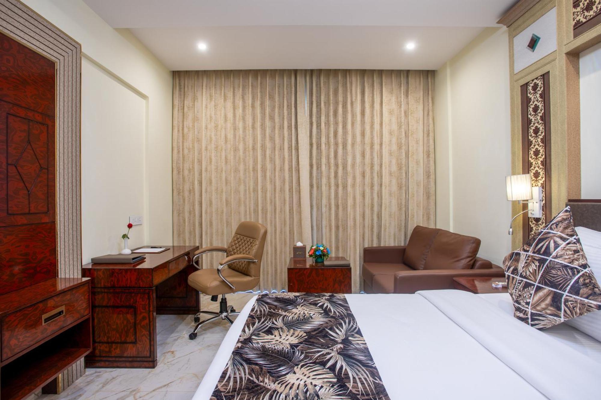 The Avenue Grand Hotel Calangute Kamer foto